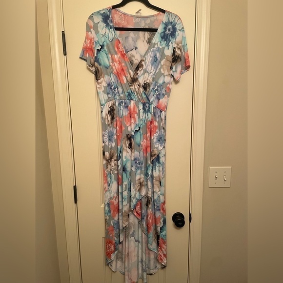 7th Ray Floral Dress - Picture 1 of 3